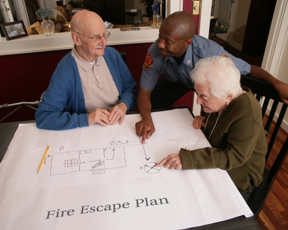 17el028_fire-escape-planning-for-senior-couple (1)